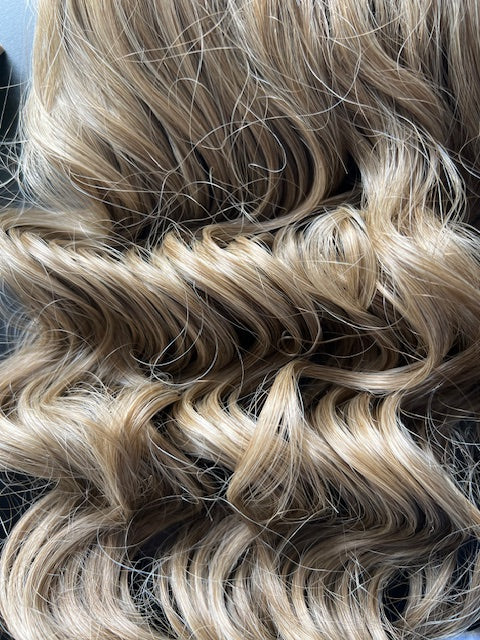 Clip In Ponytail Ash Blonde